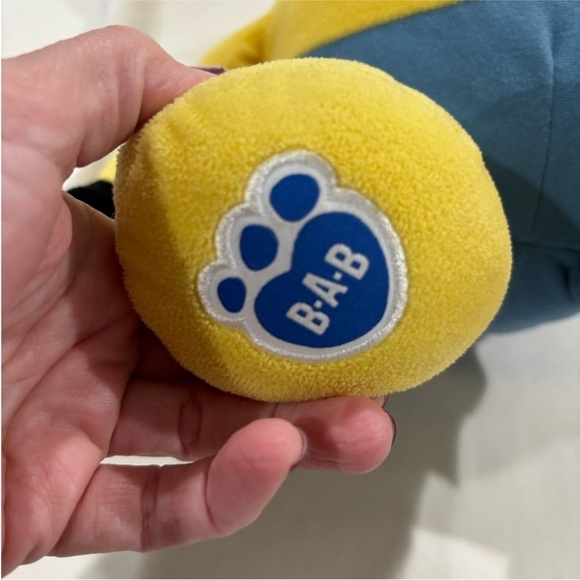 Minion Build a Bear Plush toy Stuart smiling stuffed animal yellow blue - Picture 3 of 8